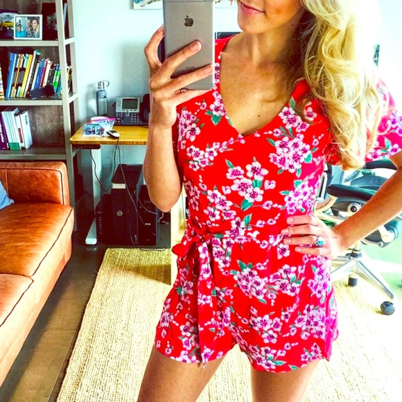 Lulus Pants - NEW LULUS Summer Travel Red Floral Romper SMALL S